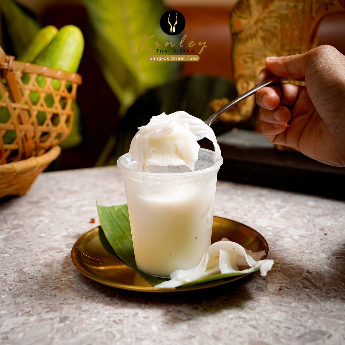 Dessert apa yang dari Kinley Bistro rasanya manis,lembut dan menyegarkan?
