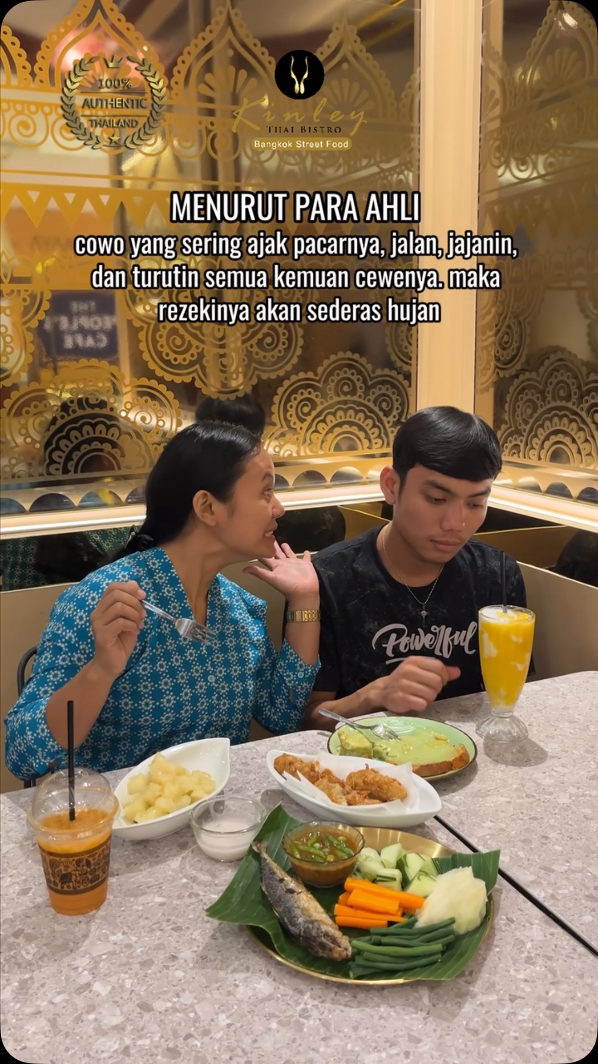 Nggak ada kata bosen kalau sama dia. Setiap hari ada