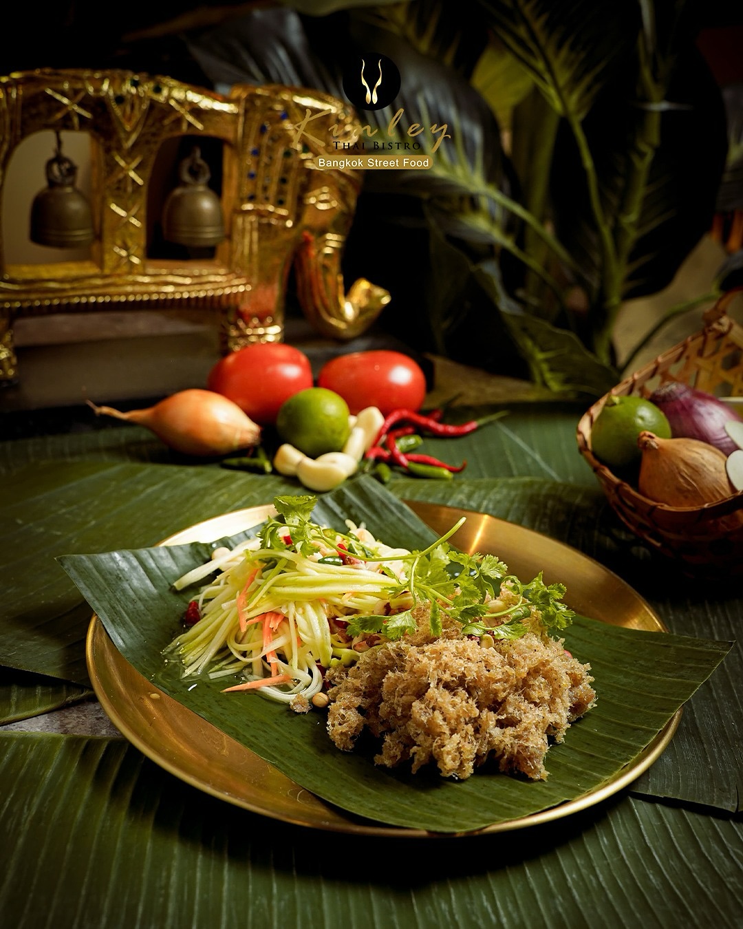 Sudah coba Makanan dari Kinley?
Rasakan cita rasa autentik Thailand di Kinley Thai Bistro! ‍
Sejak 2014, kami menghadirkan masakan Thailand otentik dengan bahan segar berkualitas, langsung dari dapur Thai Masterchef kami!  Setiap suapan adalah petualangan rasa yang kaya rempah dan menggugah selera! 🤩

Rasakan kelezatan otentik di @kinleybistro! Kami hanya menggunakan bahan alami tanpa perasa atau bubuk buatan. Semua diolah dengan bahan segar, termasuk santan segar yang dipersiapkan setiap hari. Nikmati kualitas yang bisa Anda rasakan di setiap gigitan! 🥥

 Tag teman yang harus coba makan di sini!