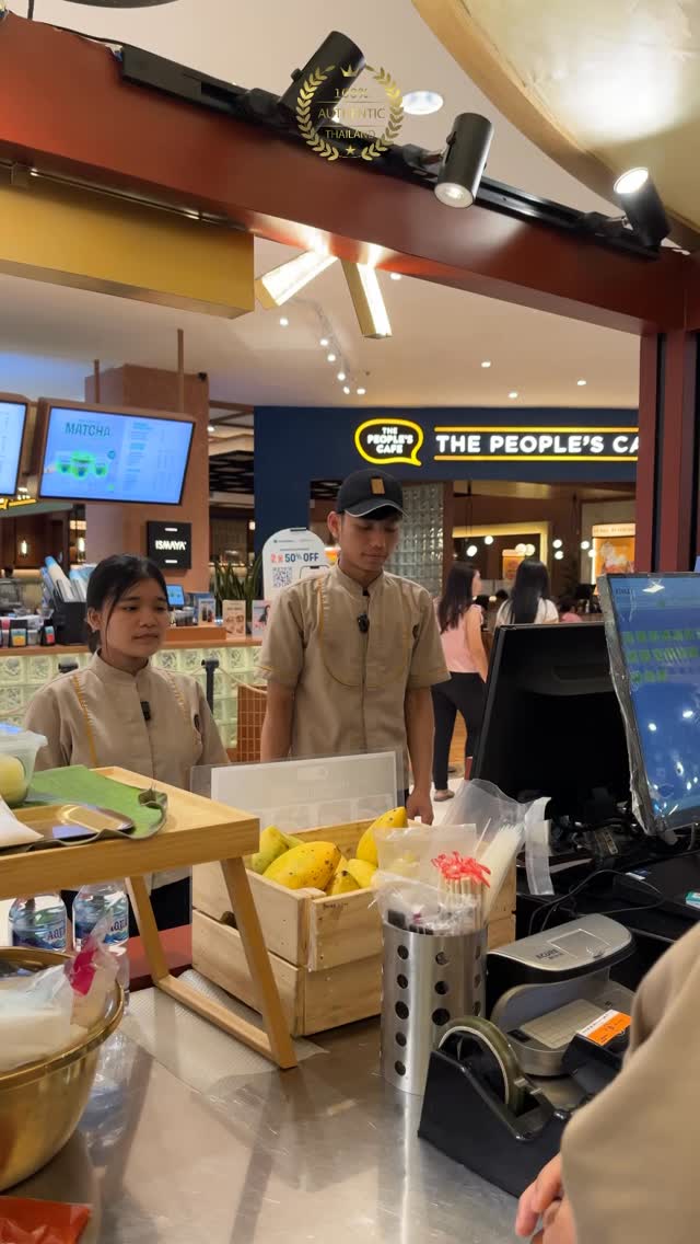 Untung ga ketahuan mba nya
Rasakan kelezatan otentik di @kinleybistro! Kami hanya menggunakan bahan alami tanpa perasa atau bubuk buatan. Semua diolah dengan bahan segar, termasuk santan segar yang dipersiapkan setiap hari. Nikmati kualitas yang bisa Anda rasakan di setiap gigitan! 🥥
Tag teman yang harus coba makan di sini!