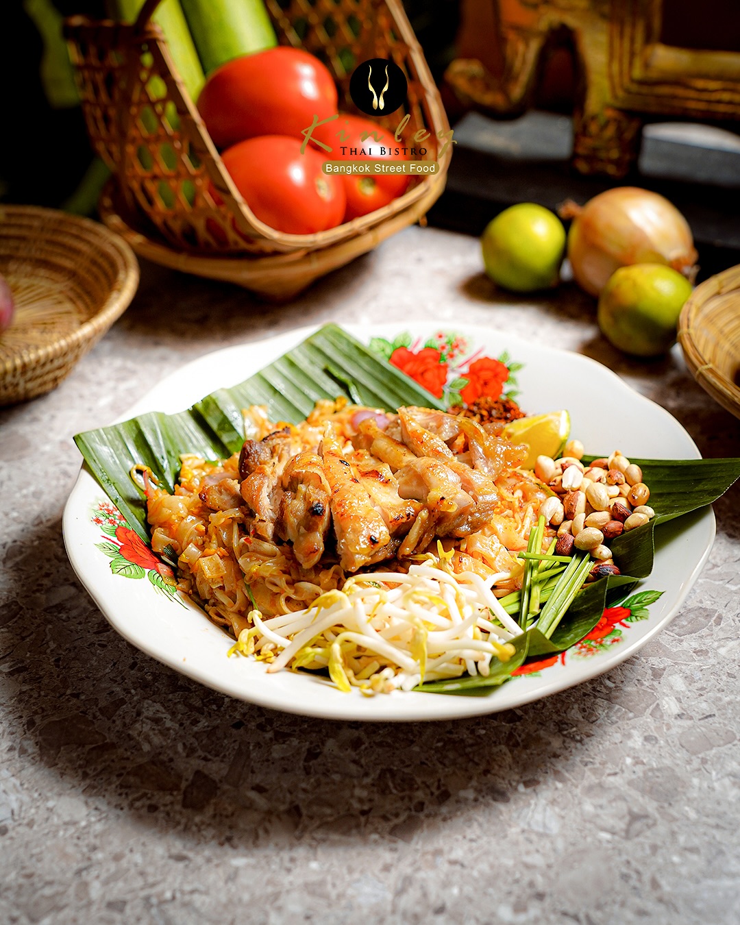 Sensasi pedas, asam, gurih, sampai creamy semua nikmatnya ada di authentic Thai food-nya Kinley

Rasakan kelezatan otentik di @kinleybistro! Kami hanya menggunakan bahan alami tanpa perasa atau bubuk buatan. Semua diolah dengan bahan segar, termasuk santan segar yang dipersiapkan setiap hari. Nikmati kualitas yang bisa Anda rasakan di setiap gigitan! 🥥

 Tag teman yang harus coba makan di sini!